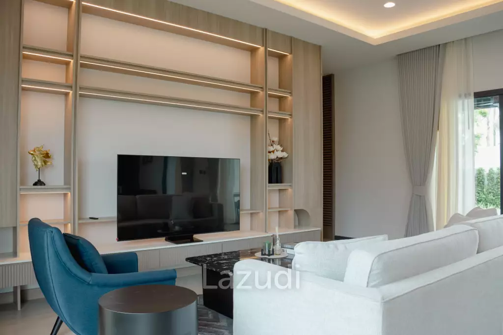 Luxurious Villa in Hua Hin With Pool and Garden Views