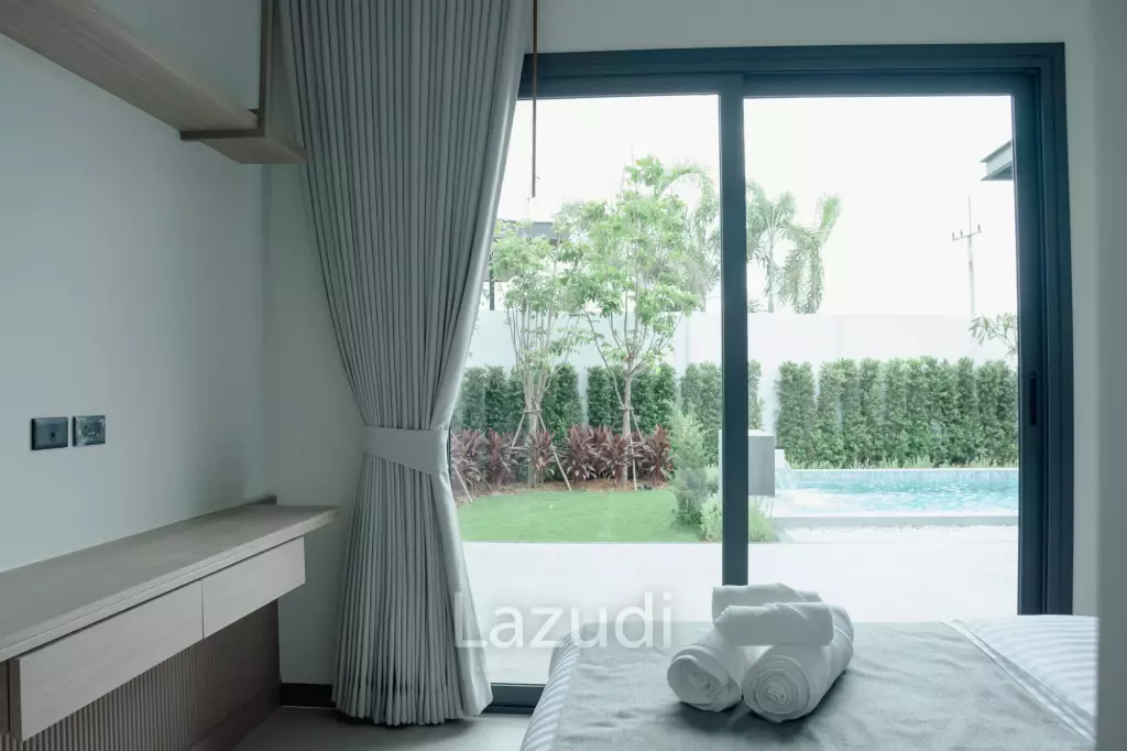 Luxurious Villa in Hua Hin With Pool and Garden Views