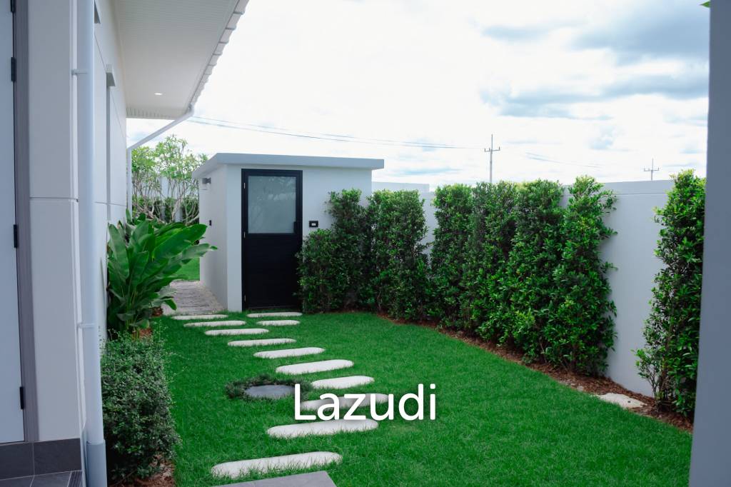 Luxurious Villa in Hua Hin With Pool and Garden Views