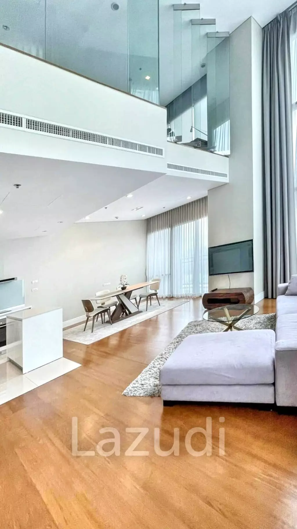 3 Bed 3 Bath 180 SQ.M Bright Sukhumvit 24