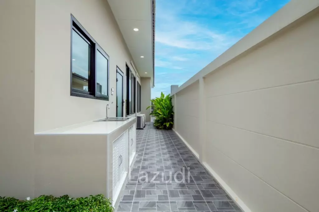 3 Bedrooms 4 Bathrooms 200 SQ.M. Garden Ville 9