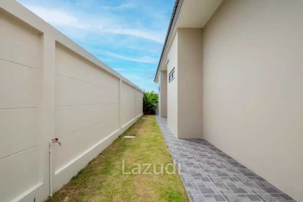 3 Bedrooms 4 Bathrooms 160 SQ.M. Garden Ville 9