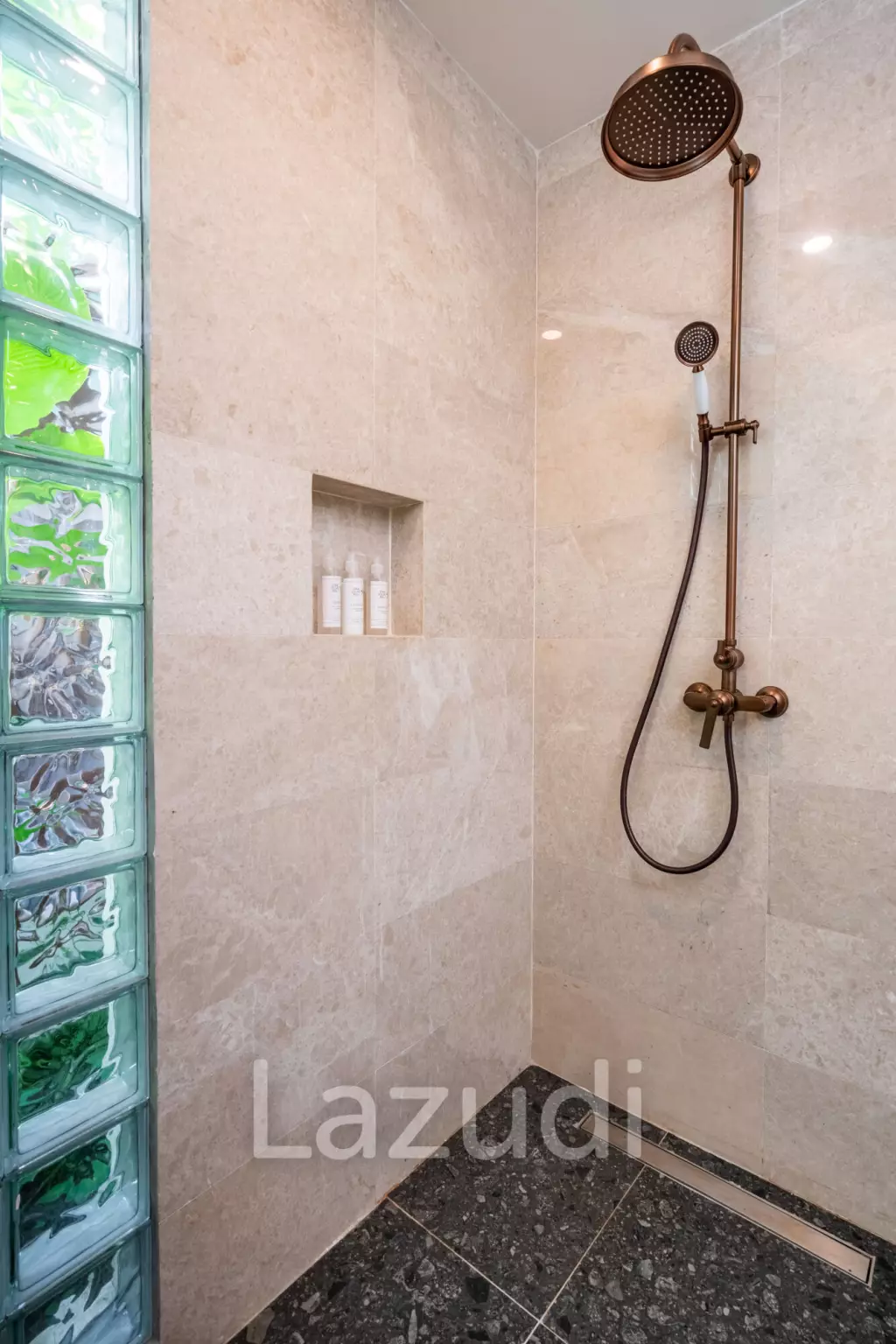 PRIME BEACHSIDE 3BR VILLA SANUR