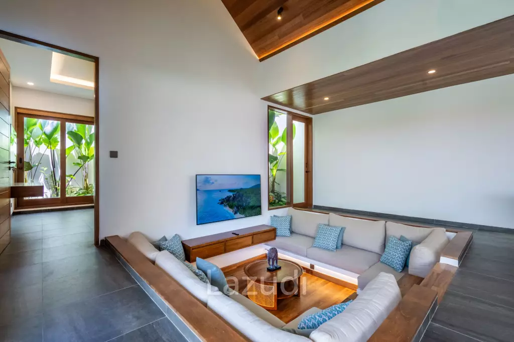 PRIME BEACHSIDE 3BR VILLA SANUR