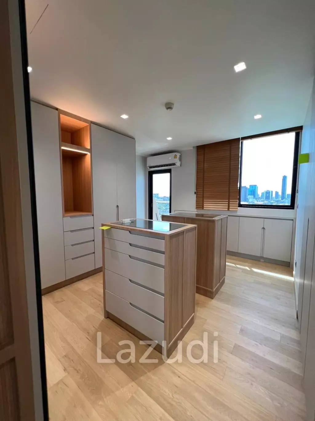 2 Bed 2 Bath 125 SQ.M Supalai Place Sukhumvit 39