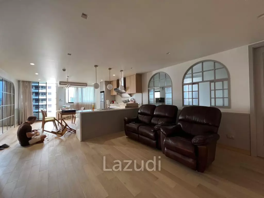 2 Bed 2 Bath 125 SQ.M Supalai Place Sukhumvit 39