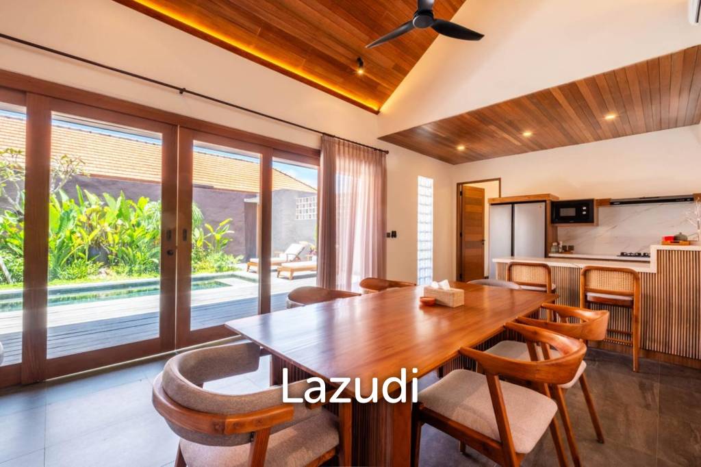 Stunning 3 bedroom walking distance to Sanur Beach
