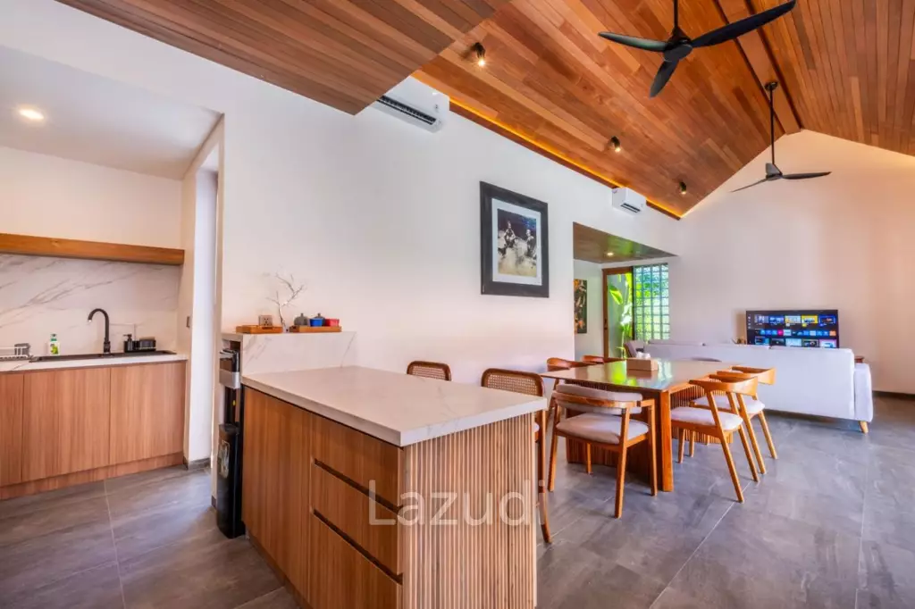 Stunning 3 bedroom walking distance to Sanur Beach