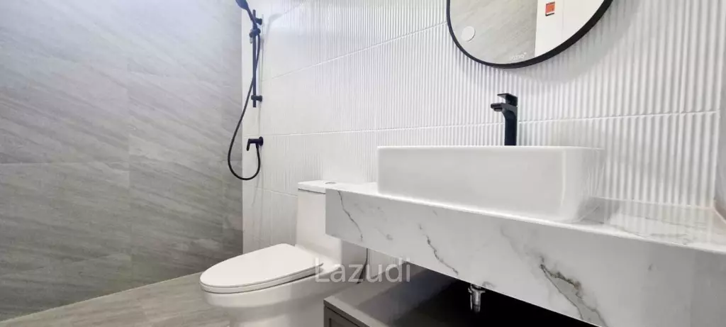 3 Bedrooms 4 Bathrooms 220 SQ.M. Spring Valley