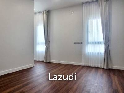 3 Bedrooms 4 Bathrooms 220 SQ.M. Spring Valley