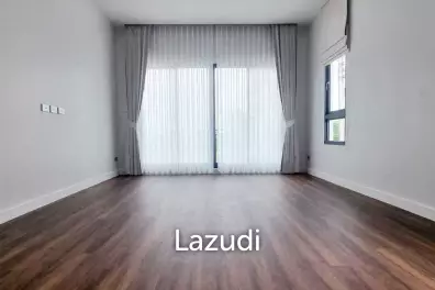 3 Bedrooms 4 Bathrooms 220 SQ.M. Spring Valley
