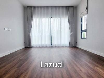 3 Bedrooms 4 Bathrooms 220 SQ.M. Spring Valley