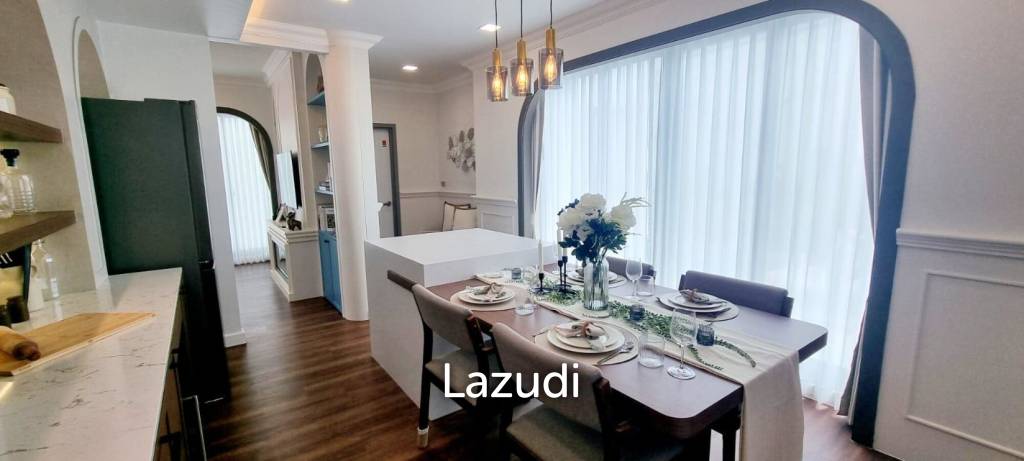 3 Bedrooms 4 Bathrooms 220 SQ.M. Spring Valley