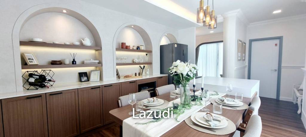 3 Bedrooms 4 Bathrooms 220 SQ.M. Spring Valley
