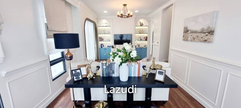 3 Bedrooms 4 Bathrooms 220 SQ.M. Spring Valley