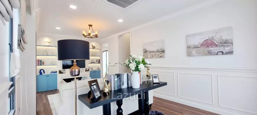 3 Bedrooms 4 Bathrooms 220 SQ.M. Spring Valley