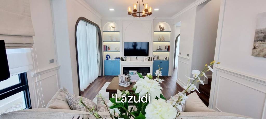 3 Bedrooms 4 Bathrooms 220 SQ.M. Spring Valley