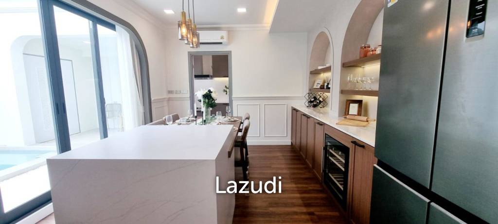 3 Bedrooms 4 Bathrooms 220 SQ.M. Spring Valley