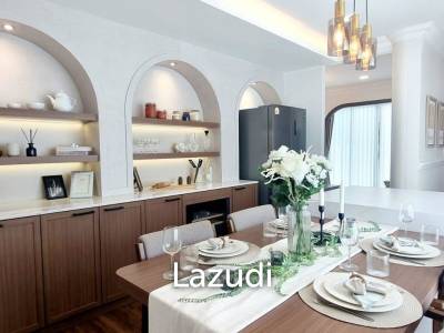 3 Bedrooms 4 Bathrooms 220 SQ.M. Spring Valley