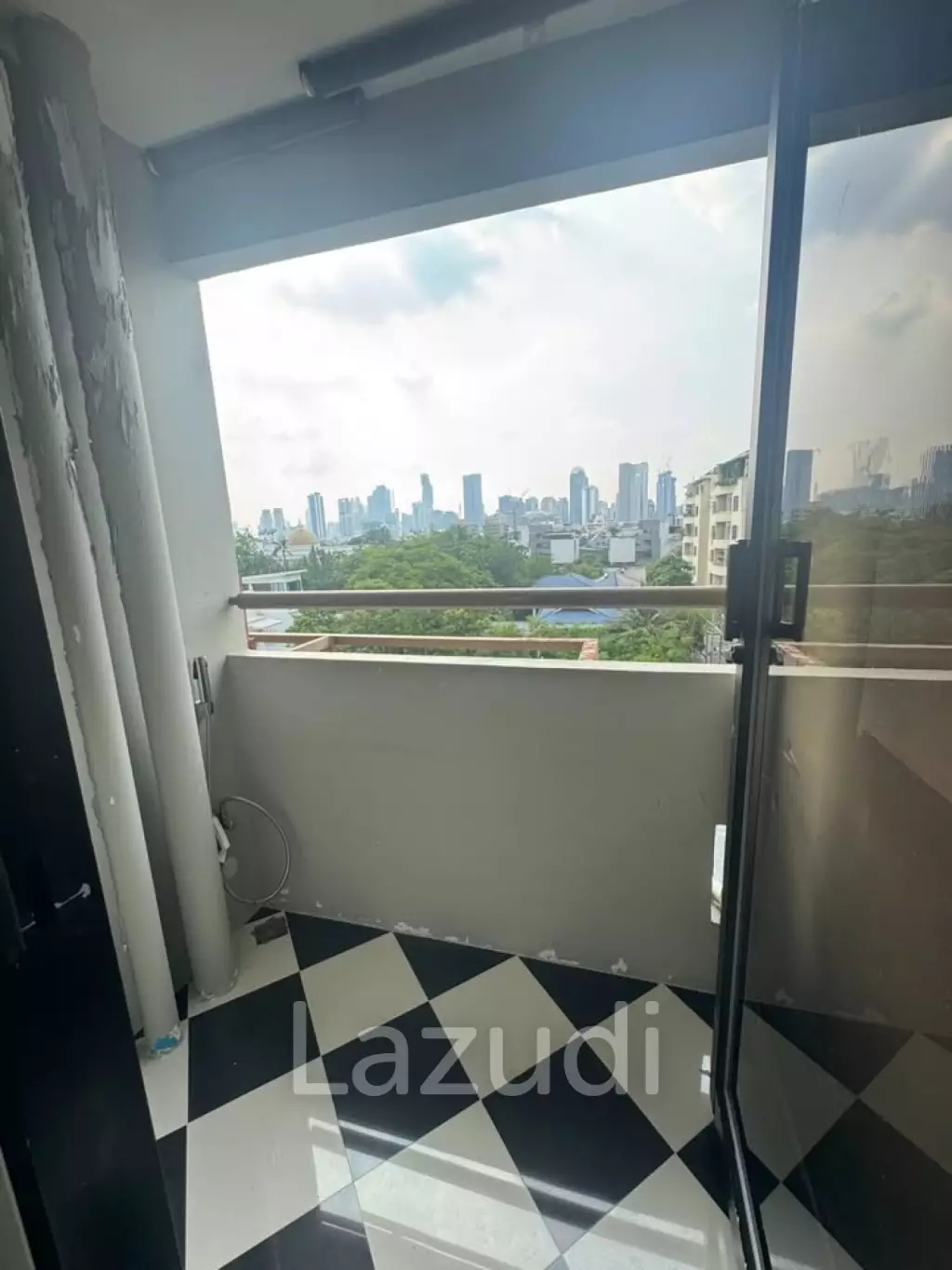 Studio 1 Bath 30 SQ.M  Condo One Sathorn