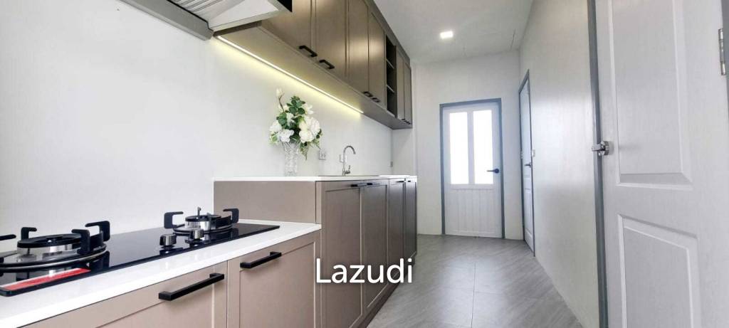 3 Bedrooms 4 Bathrooms  220 SQ.M. Spring Valley