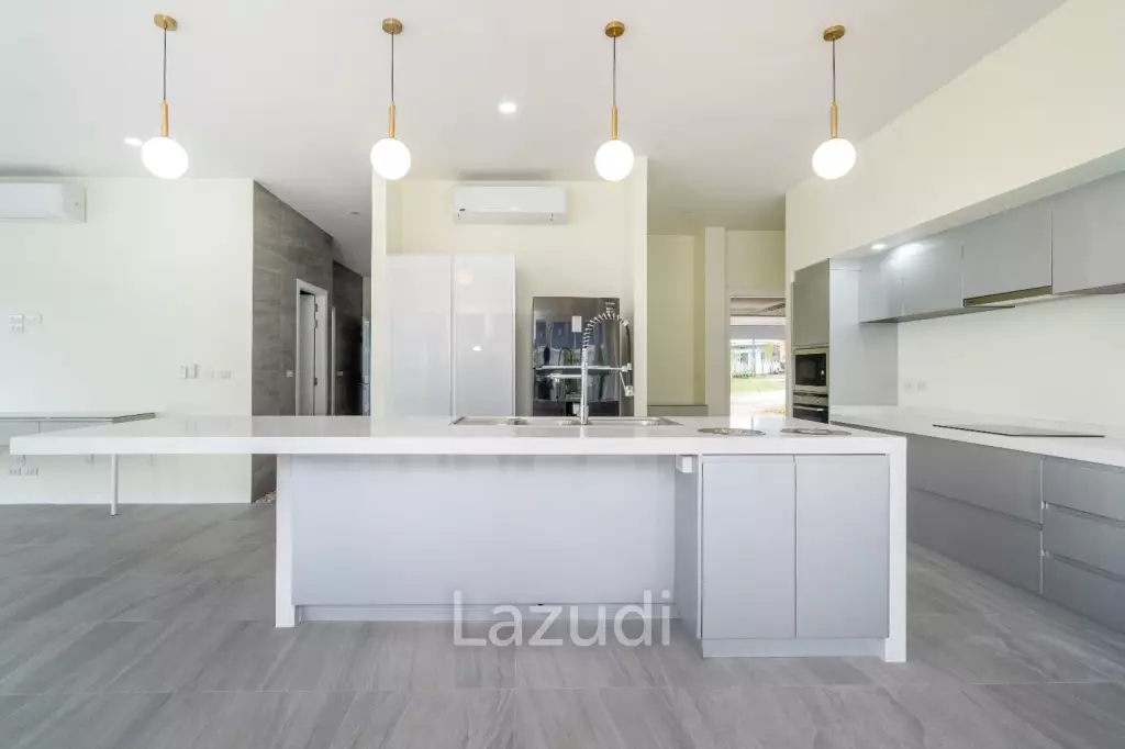 Investment opportunity in this 3-bed Modern Villa, Phuket