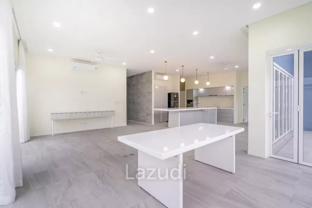 Investment opportunity in this 3-bed Modern Villa, Phuket