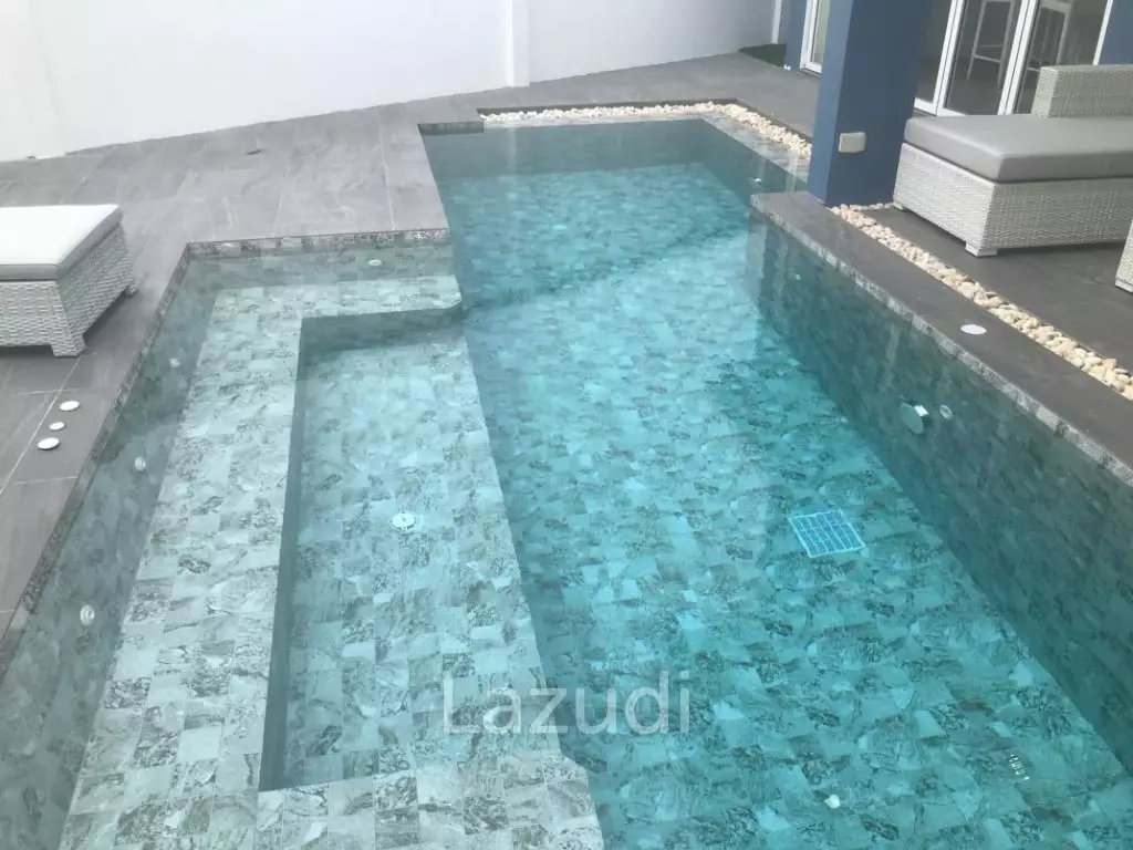 Investment opportunity: 3-bed Villa in Pasak 8 Phuket