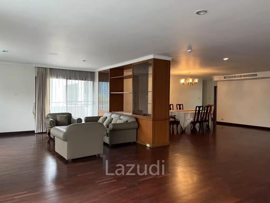 4 Bedroom 4 bedroom Condo 272 Sq.m. at Liang Garden
