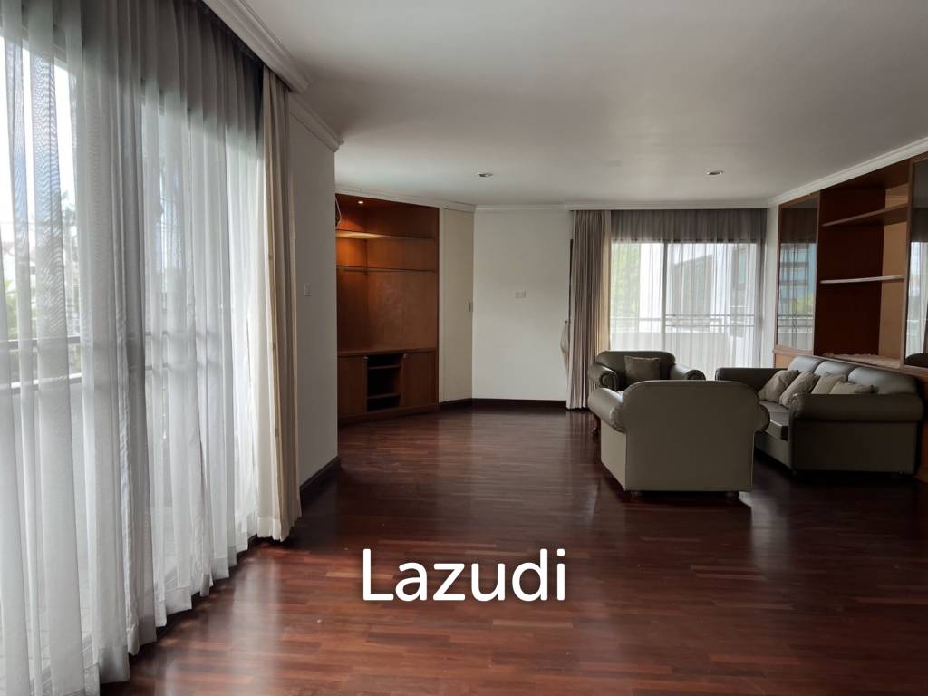 4 Bedroom 4 bedroom Condo 272 Sq.m. at Liang Garden