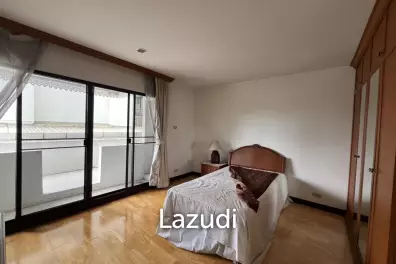 4 Bedroom 4 bedroom Condo 272 Sq.m. at Liang Garden