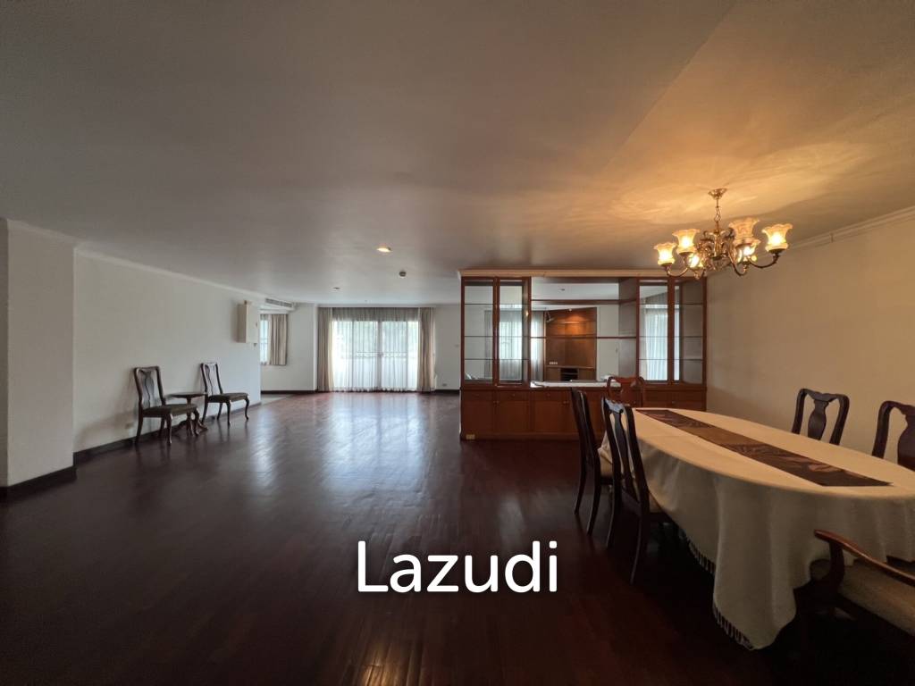 4 Bedroom 4 bedroom Condo 272 Sq.m. at Liang Garden