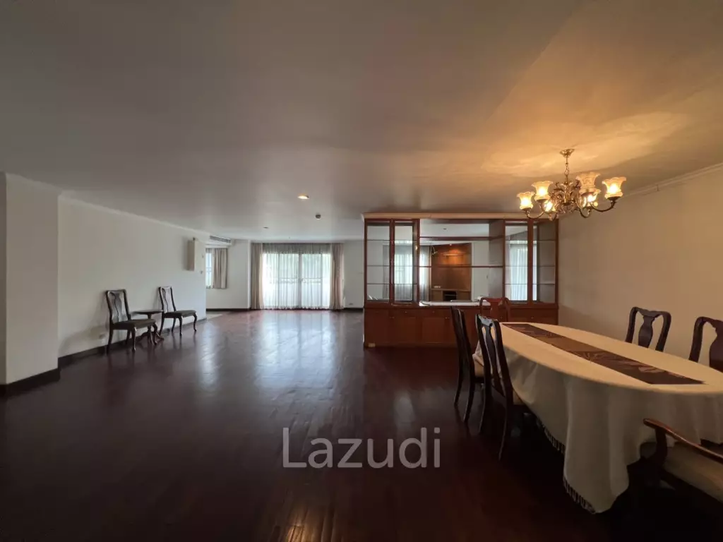 4 Bedroom 4 bedroom Condo 272 Sq.m. at Liang Garden