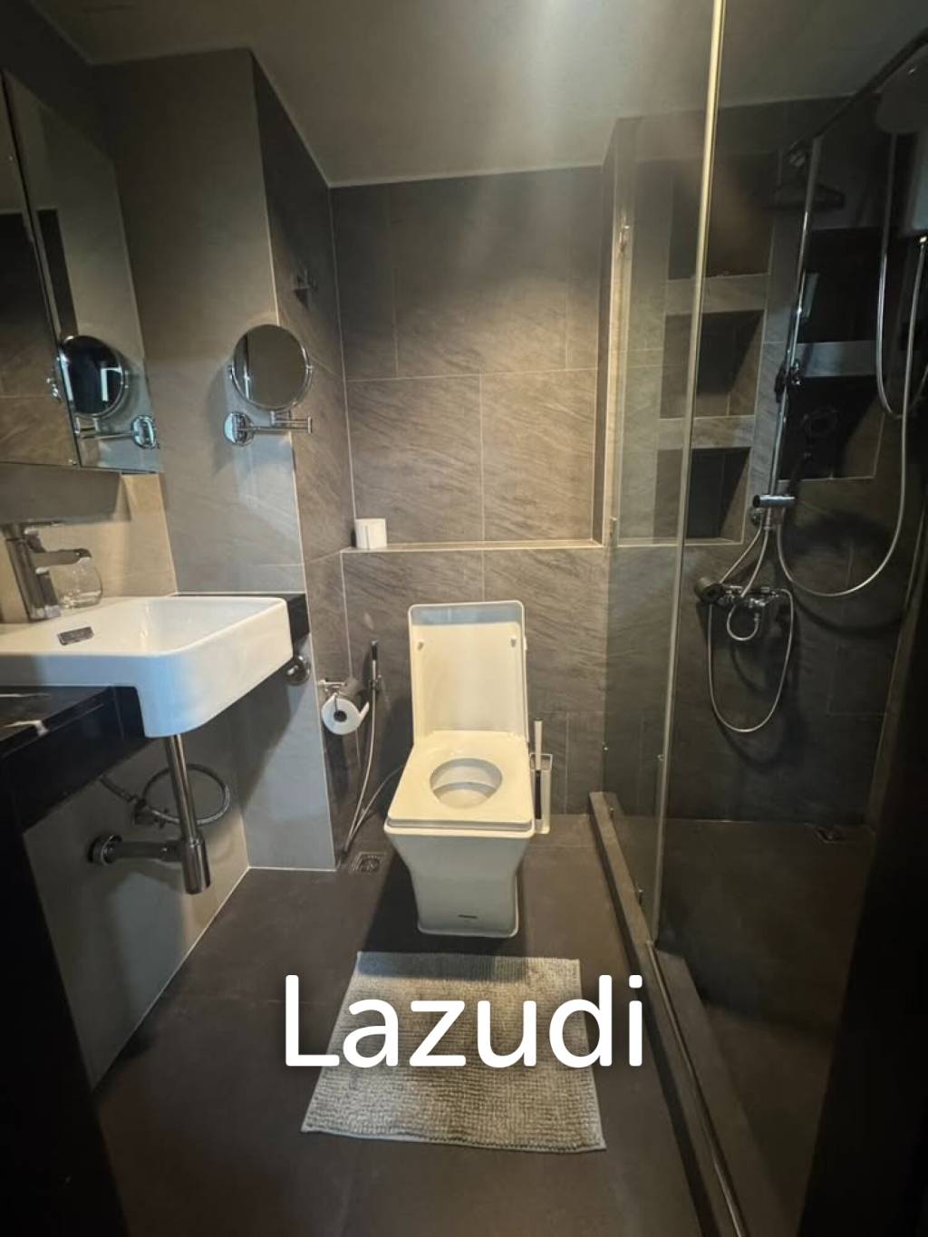 4 Bed 6 Bath 323 SQ.M Lumpini Place