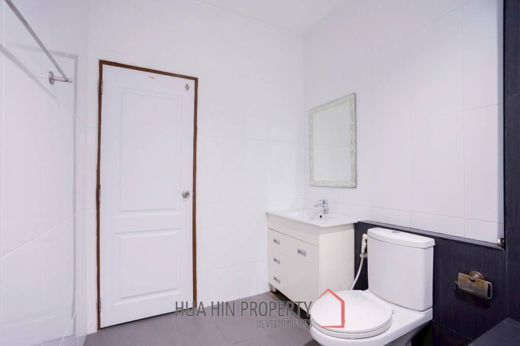 3 BED LOVELY VILLA WITH PRIVATE POOL IN HIN LEK FAI