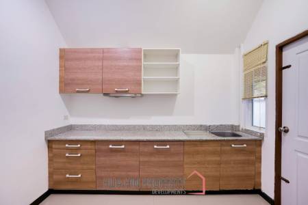 3 BED LOVELY VILLA WITH PRIVATE POOL IN HIN LEK FAI