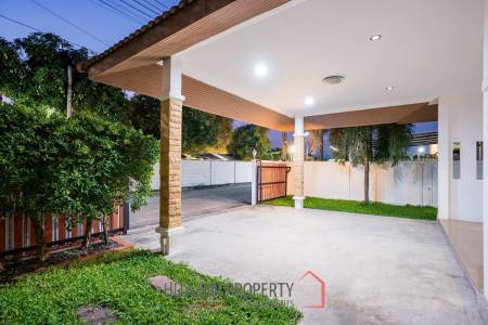 3 BED LOVELY VILLA WITH PRIVATE POOL IN HIN LEK FAI