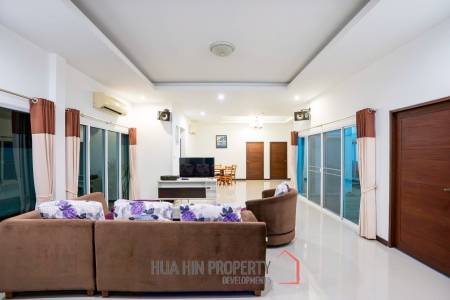 3 BED LOVELY VILLA WITH PRIVATE POOL IN HIN LEK FAI