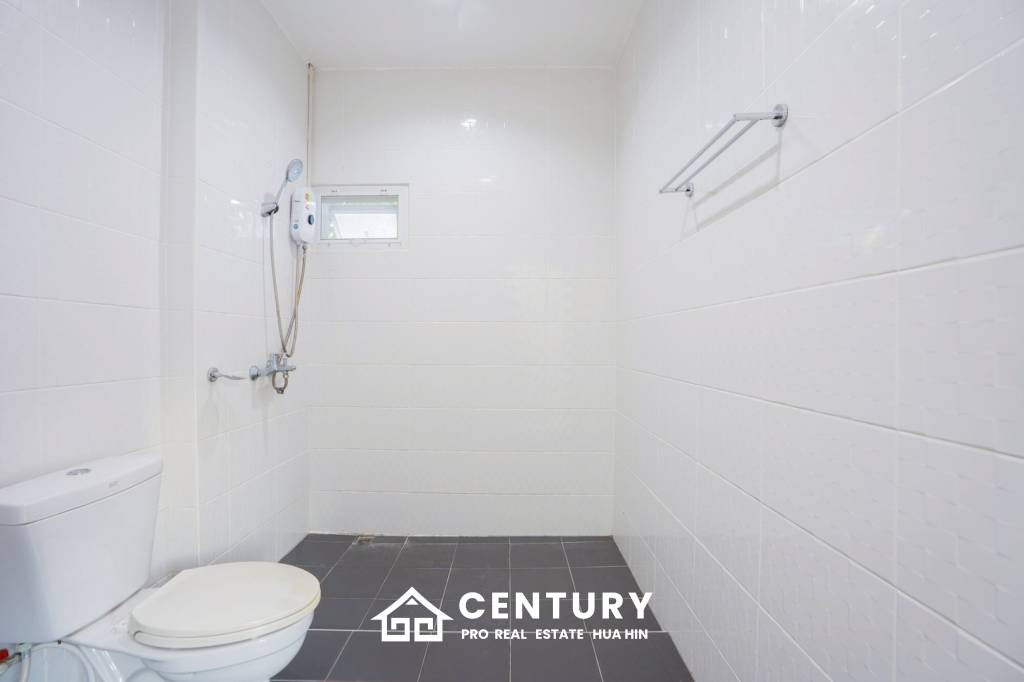 3 BED LOVELY VILLA WITH PRIVATE POOL IN HIN LEK FAI