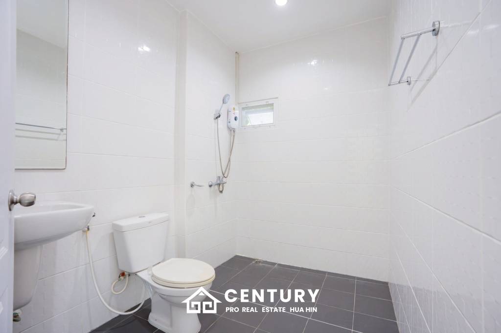 3 BED LOVELY VILLA WITH PRIVATE POOL IN HIN LEK FAI