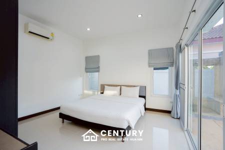 3 BED LOVELY VILLA WITH PRIVATE POOL IN HIN LEK FAI