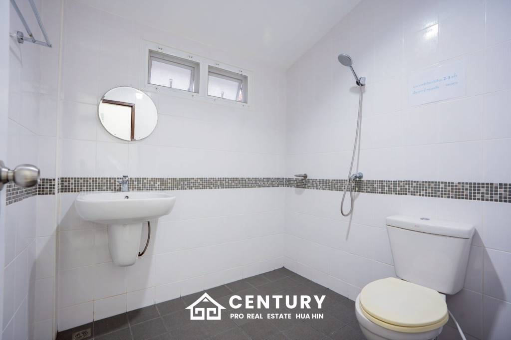 3 BED LOVELY VILLA WITH PRIVATE POOL IN HIN LEK FAI