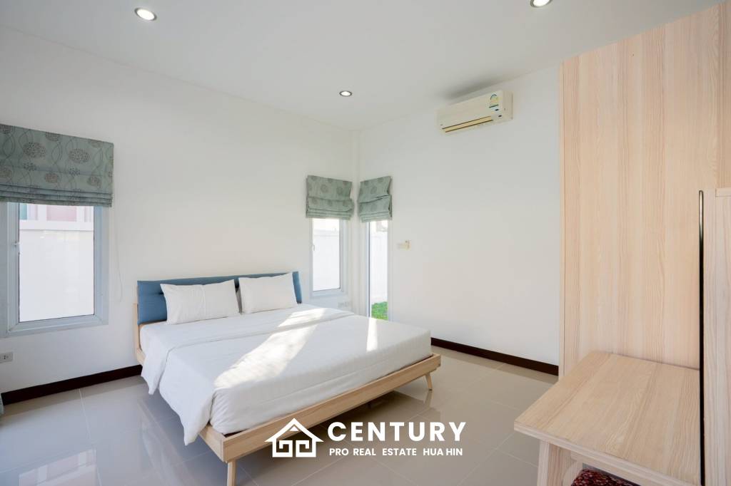 3 BED LOVELY VILLA WITH PRIVATE POOL IN HIN LEK FAI