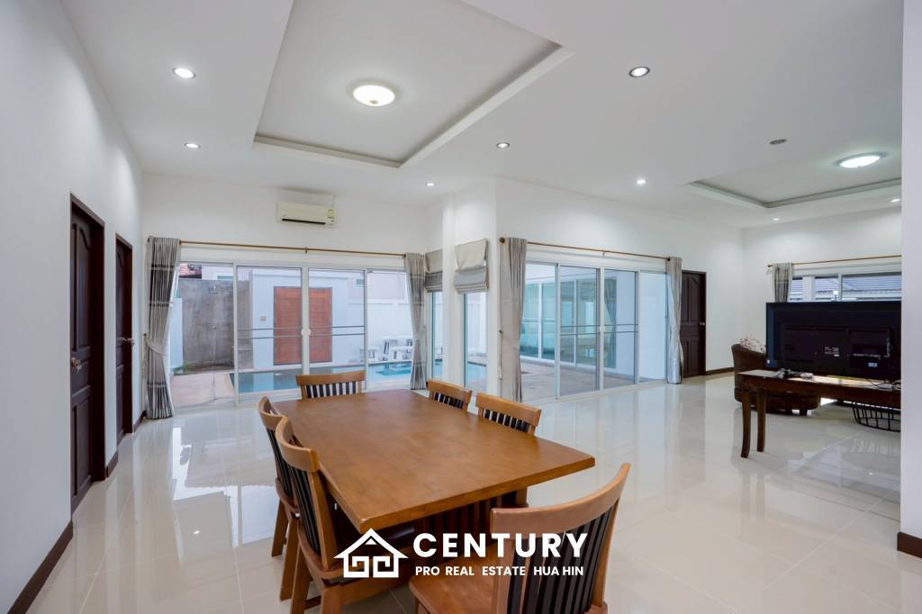 3 BED LOVELY VILLA WITH PRIVATE POOL IN HIN LEK FAI