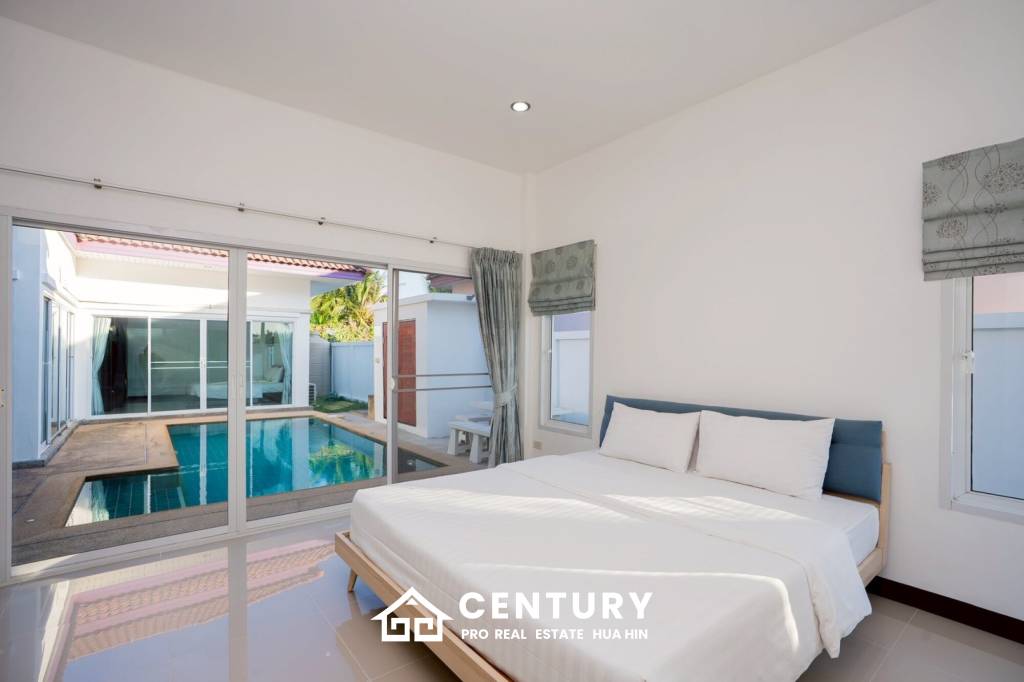 3 BED LOVELY VILLA WITH PRIVATE POOL IN HIN LEK FAI