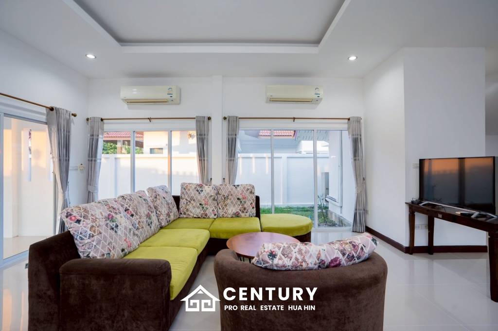 3 BED LOVELY VILLA WITH PRIVATE POOL IN HIN LEK FAI