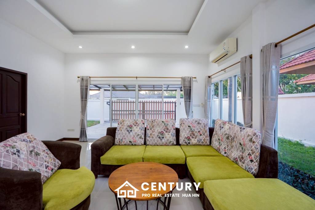 3 BED LOVELY VILLA WITH PRIVATE POOL IN HIN LEK FAI