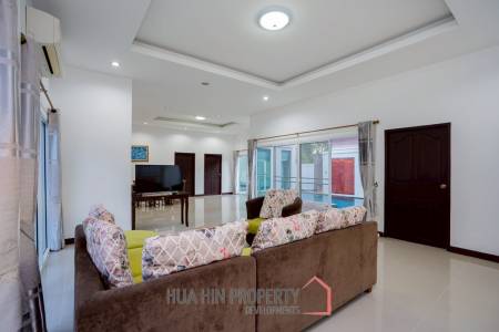3 BED LOVELY VILLA WITH PRIVATE POOL IN HIN LEK FAI