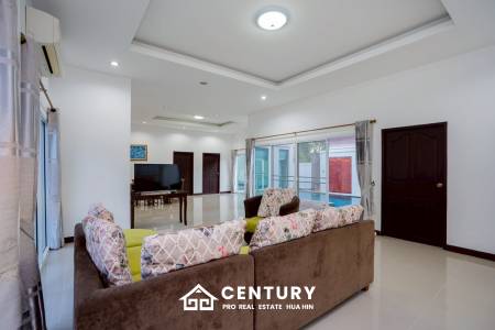 3 BED LOVELY VILLA WITH PRIVATE POOL IN HIN LEK FAI