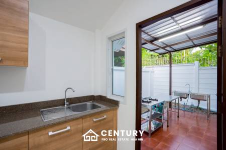 3 BED LOVELY VILLA WITH PRIVATE POOL IN HIN LEK FAI